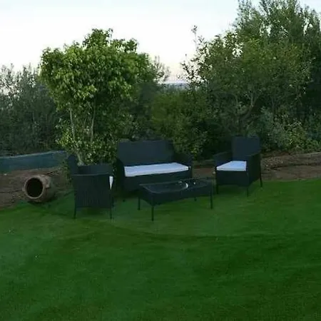 Helen's Olive Garden Xerokampos (Crete)
