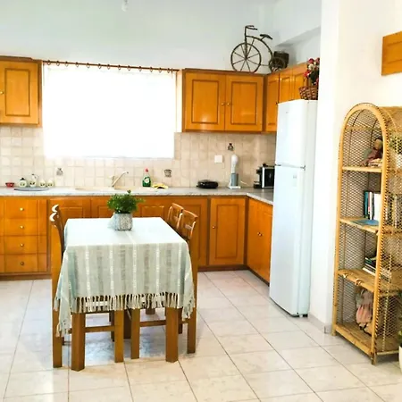 Helen's Olive Garden * Xerokampos (Crete)